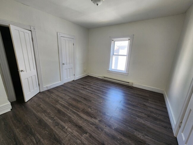 Photo - 76 Crandall St Unit B