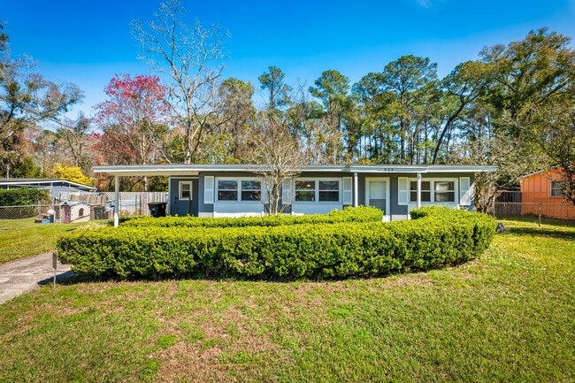 Building Photo - 909 Westgate Dr