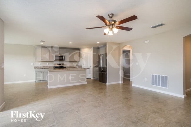 308 S Haven Ct