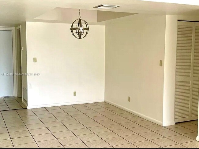 Photo - 2941 SW 87th Ave Unit 406