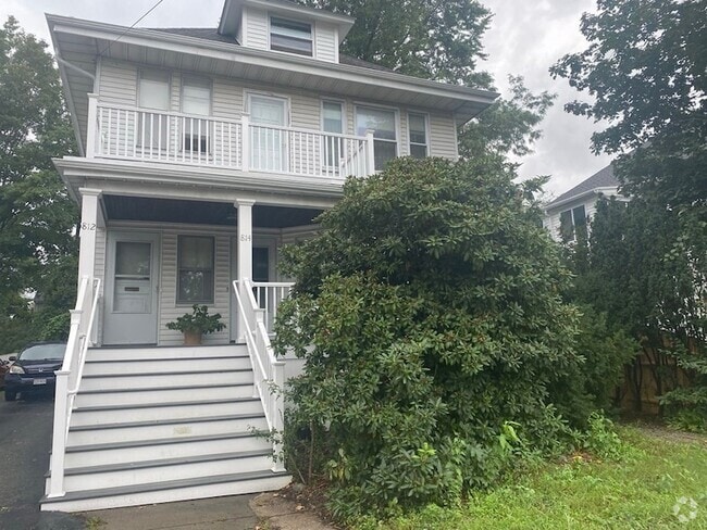 Building Photo - 814 Belmont St Unit 814 Rental