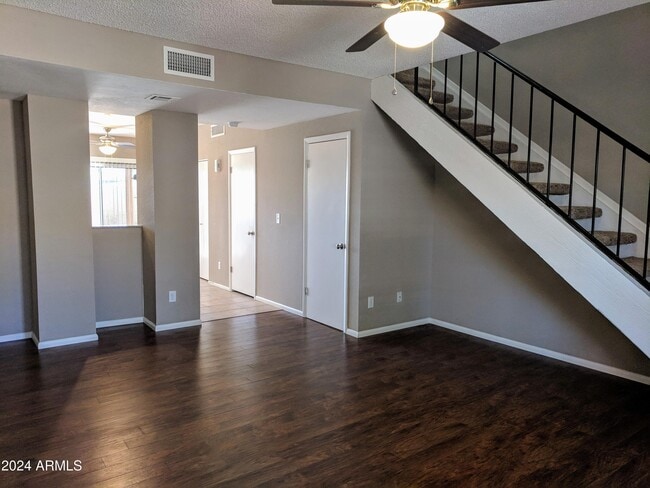 Building Photo - 4608 W Maryland Ave Rental