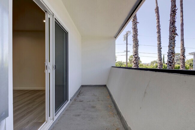 12817 Barbara Ann St Unidad 5