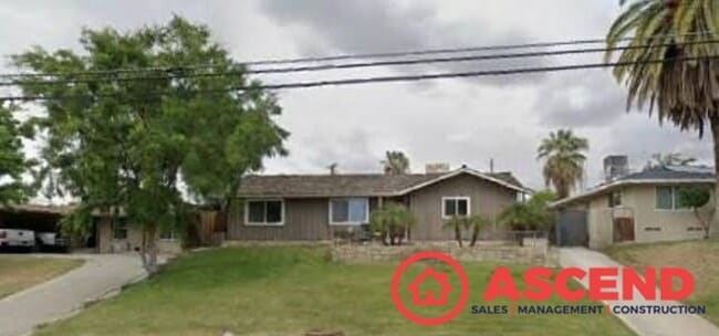 Building Photo - Unique Home Located in East Bakersfield!