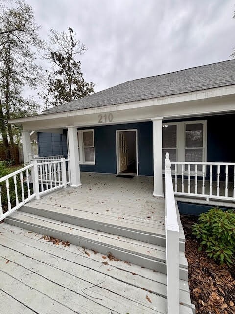 Photo - 210 E Phillips St