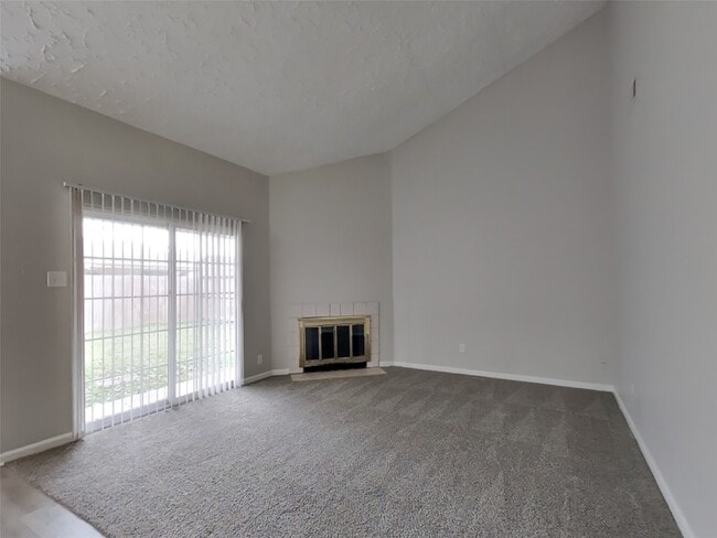 Photo - 10919 Almond Grove