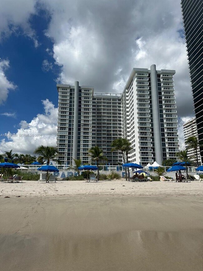 Building Photo - 2030 S Ocean Dr Unit 1706