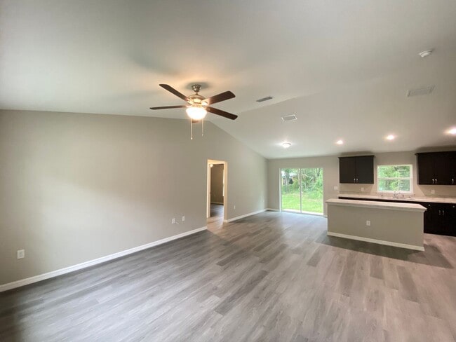 Photo - Custom Home - Desirable SW Ocala Neighborhood 3/2/2 **Won't Last**