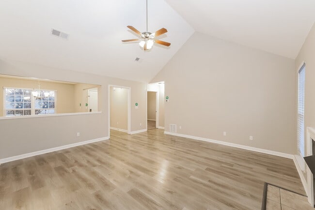 Photo - 215 Mack Edwards Dr