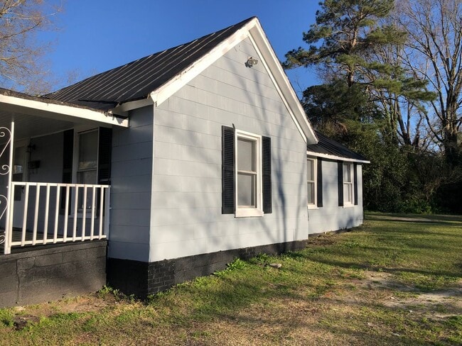 1105 Tower Hill Rd