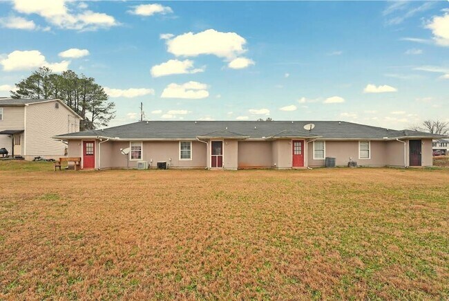 Photo - 124 Evergreen Trail SE