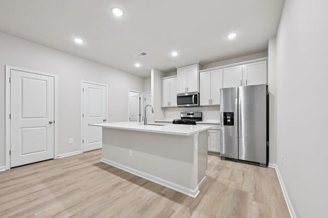 Photo - 723 Chandler Stone Dr