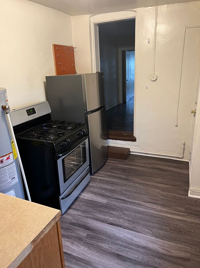 Photo - 1015 W Leigh St Unit Apt #2 (2nd Flr)