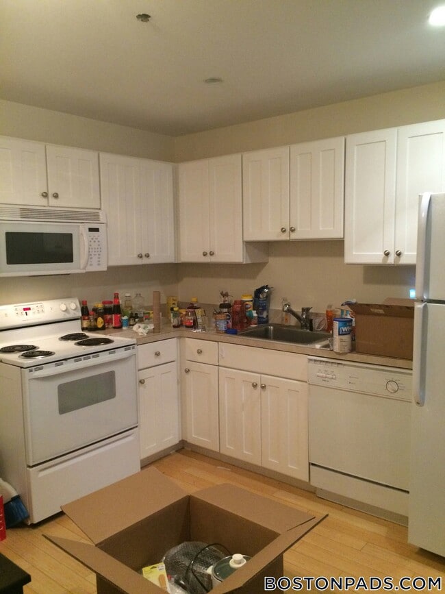 Photo - 40 Boylston St Unit 407