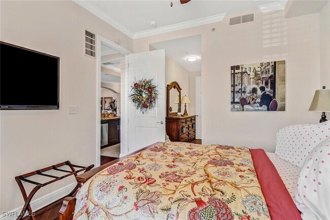 Building Photo - 23161 Fashion Dr Unit 7109