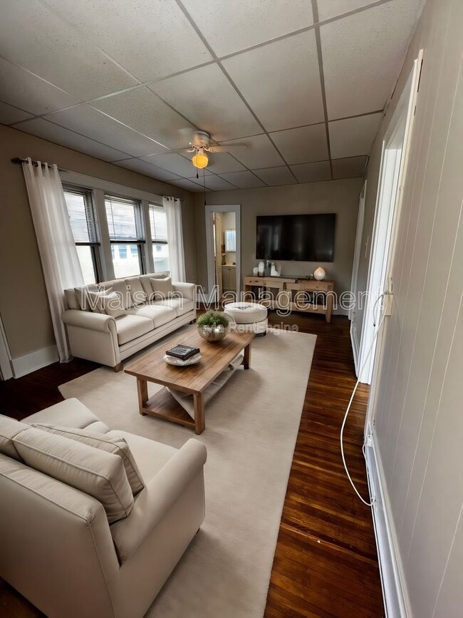Photo - 1625 East Ave Unit 305