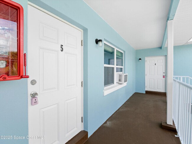 Photo - 101 Deland Ave Unidad 5