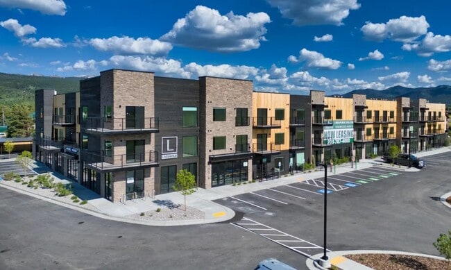 Building Photo - 375 Larkspur Ave Rental