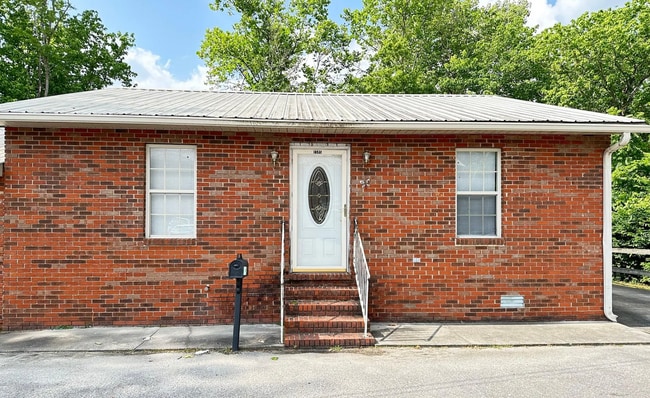 Building Photo - 1505 Autumn Ave Unit 1