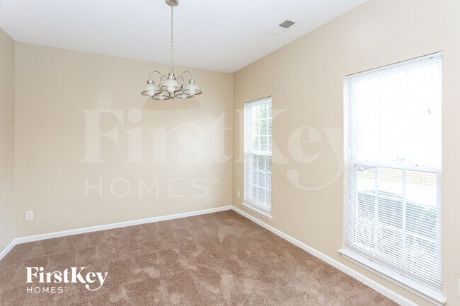 Photo - 6017 Briggs Dr