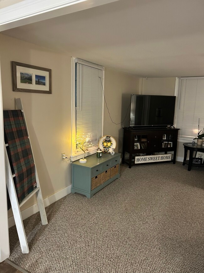 Photo - 163 N Main St Unidad 2nd Floor