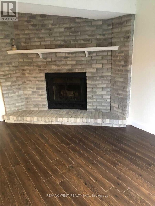 Photo - 2295 Marine Dr