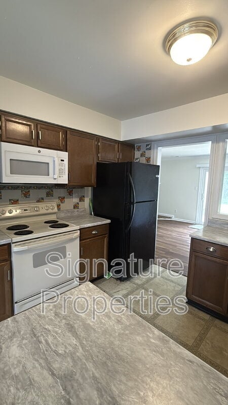 Photo - 913 Ewell Rd
