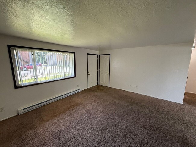 Photo - 3875 Iberis St NE