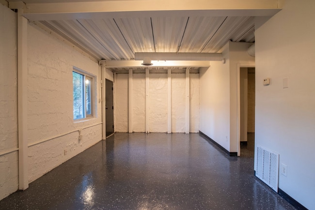 Photo - 15 Burbank Dr SW Unit 5