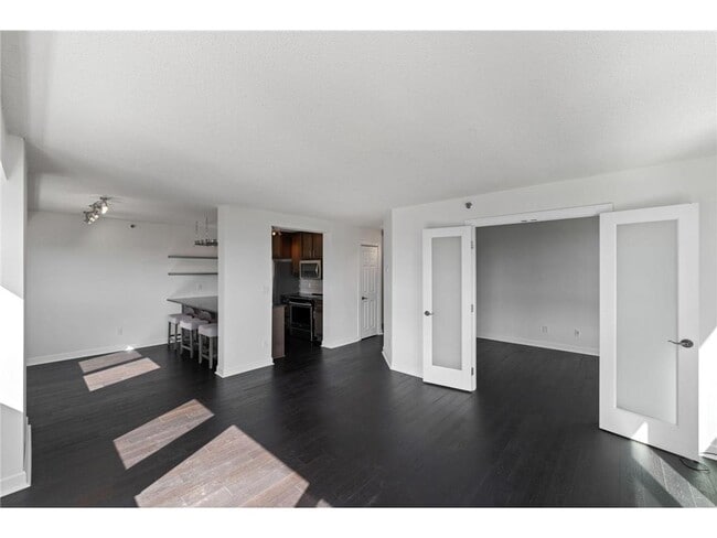 Photo - 433 S 7th St Unit 1814