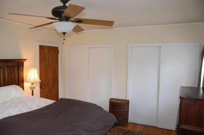 Photo - 210 Westview Dr