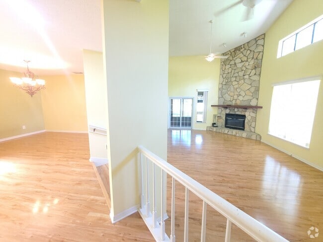 Building Photo - 11609 Parkview Ln Rental