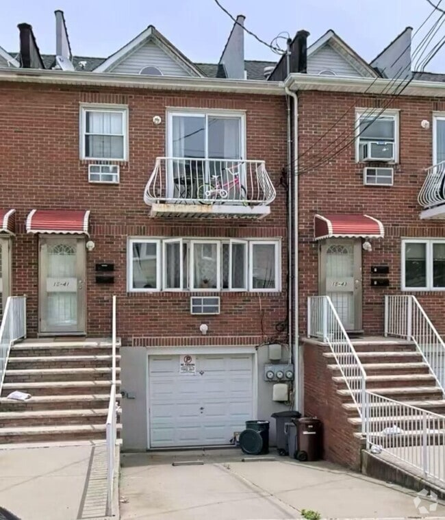 Building Photo - 15-41 125th St Rental