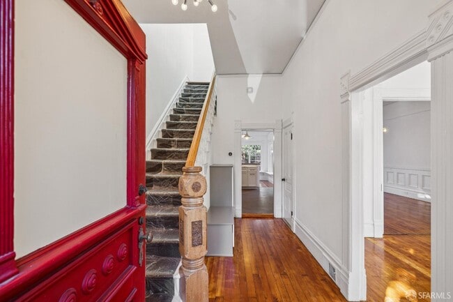 Photo - 282 Eureka St