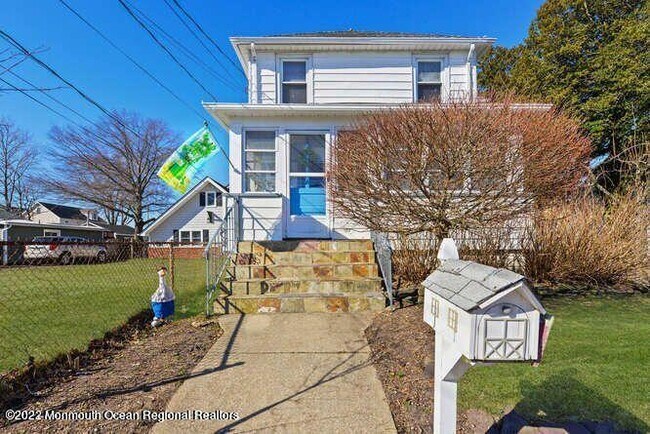 Photo - 1208 Maplewood Rd
