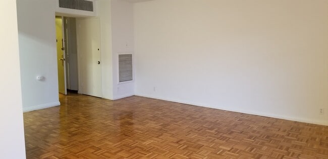 40 Gardner Rd Unit 1E