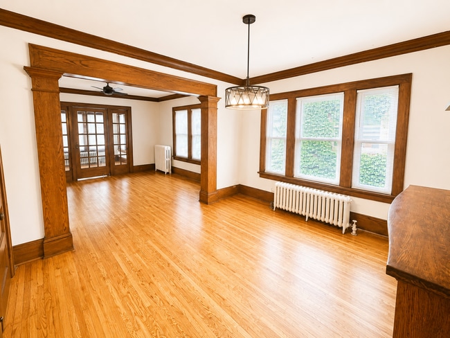Building Photo - 1838 Portland Ave Unit 3