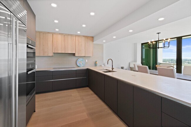 Photo - 115 Lakeshore Dr Unit 1248