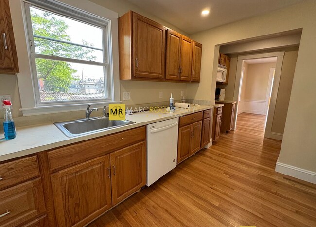 Photo - 76 Brooks St Condo Unit 1