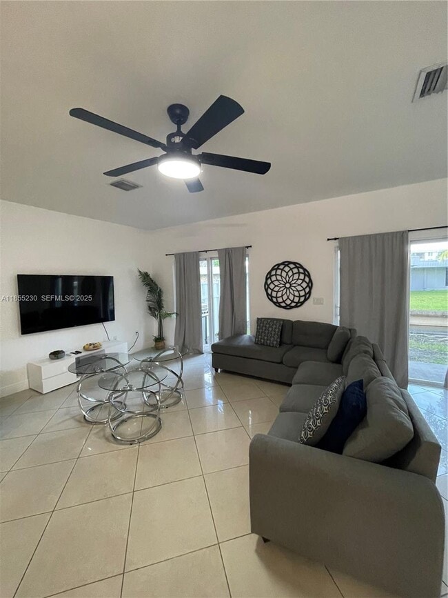 Photo - 3450 NW 17th Terrace