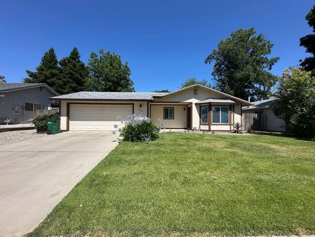 Building Photo - Beautifully maintained home located in a desirable Anderson neighborhood