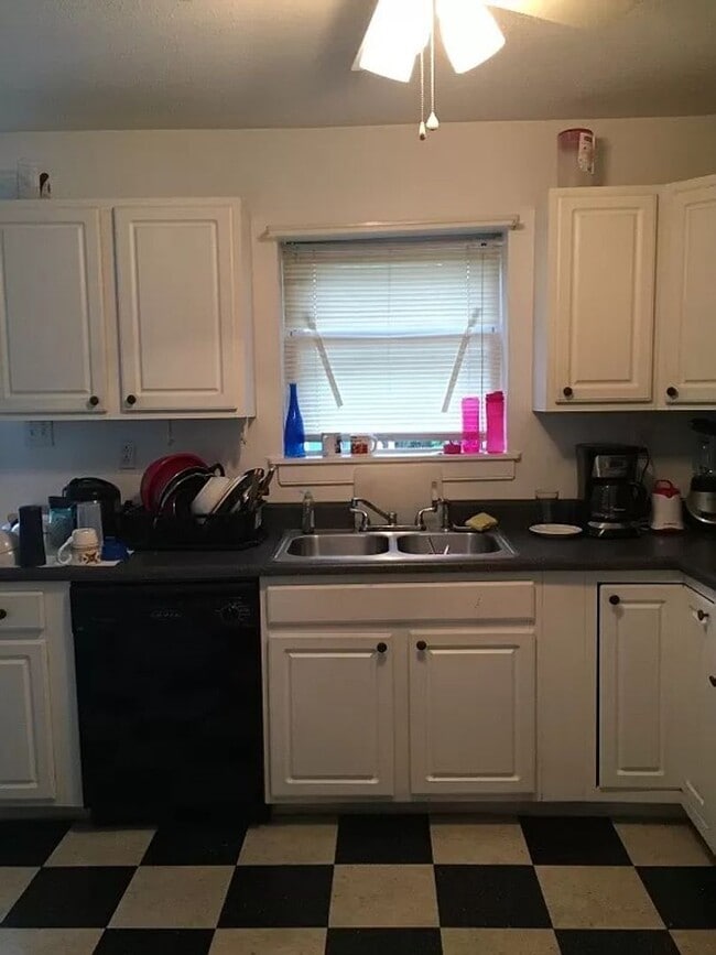 Home Sweet Home! Awesome 4 Bedroom/2 Bath ... - Home Sweet Home! Awesome 4 Bedroom/2 Bath ...