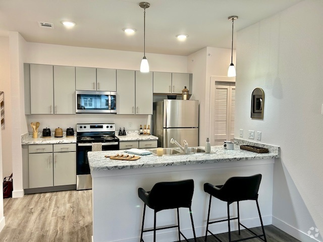 Two Bed Kitchen - Gaslamp Apartments