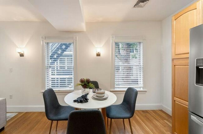 Photo - 296 W 3rd St Unit 32