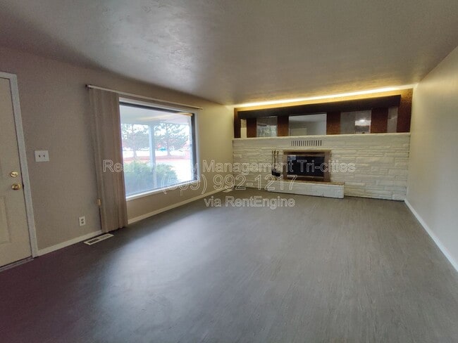 Photo - 7528 W Umatilla Ave