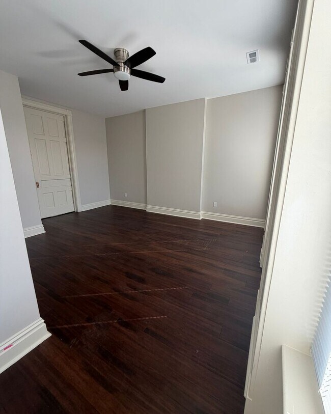 Photo - 4397 Unit 4397B