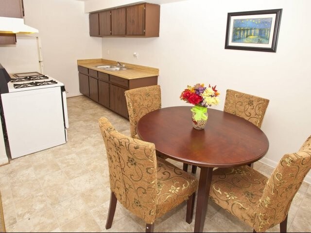 Photo - The Glens Apartments