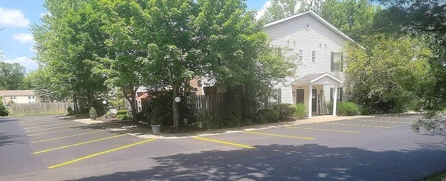 406 Waterside Ave