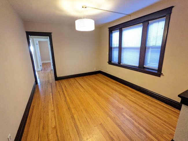 Photo - 5127 Goethe Ave