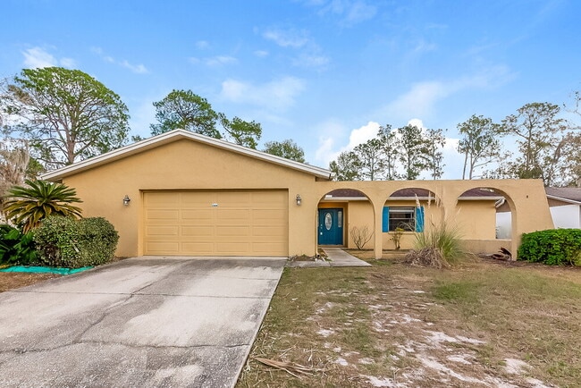 Building Photo - 3910 Briarlake Dr